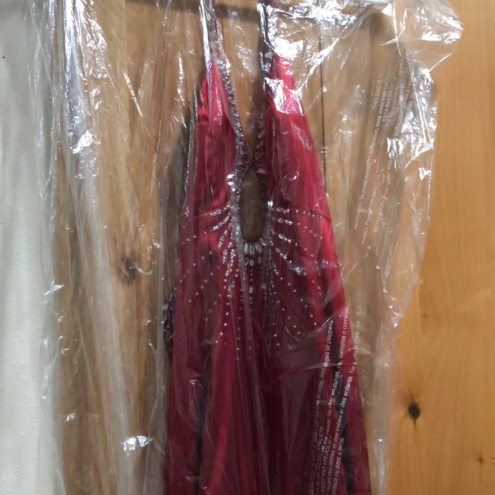 PROM DRESS - Picture 2 of 3